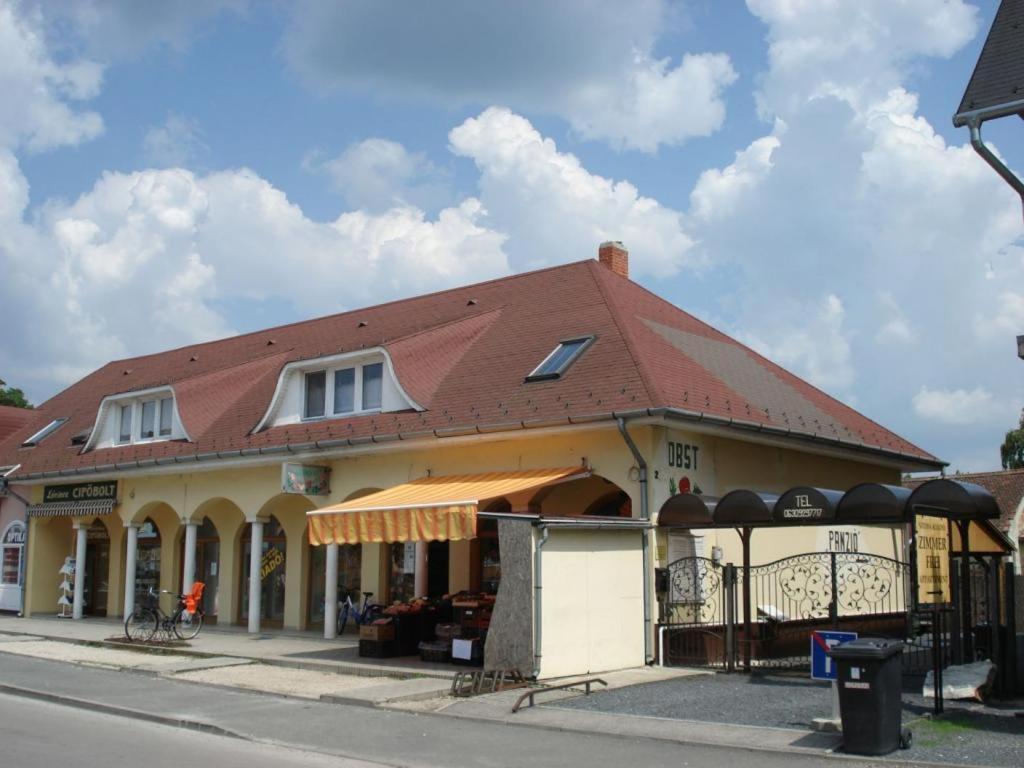 Bed and Breakfast Joós Panzió Sárvár Exterior foto